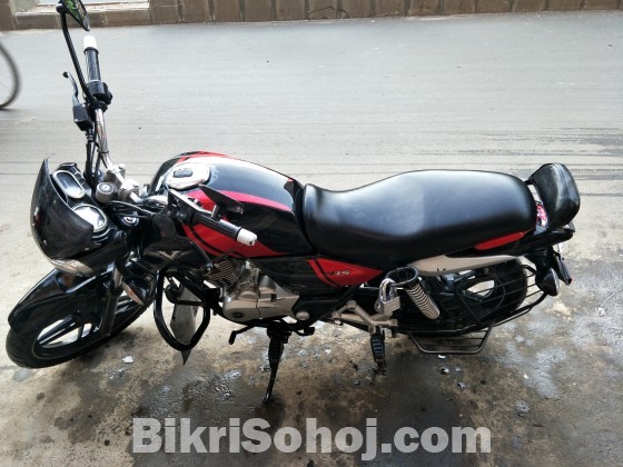 Bajaj V15